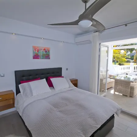 Διαμέρισμα Oasis 22 *